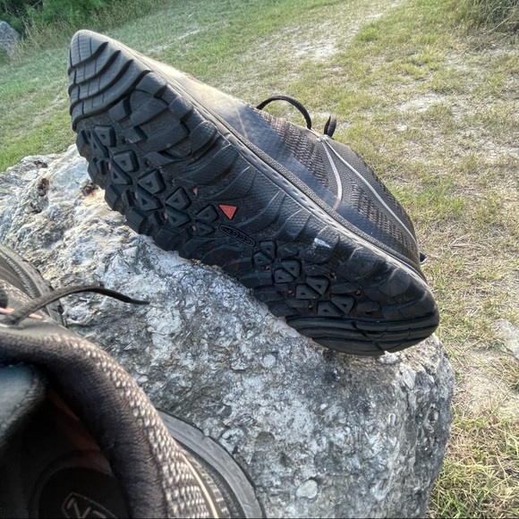 Keen women's 6.5 Terradora waterproof hiking shoes - Picture 7 of 9